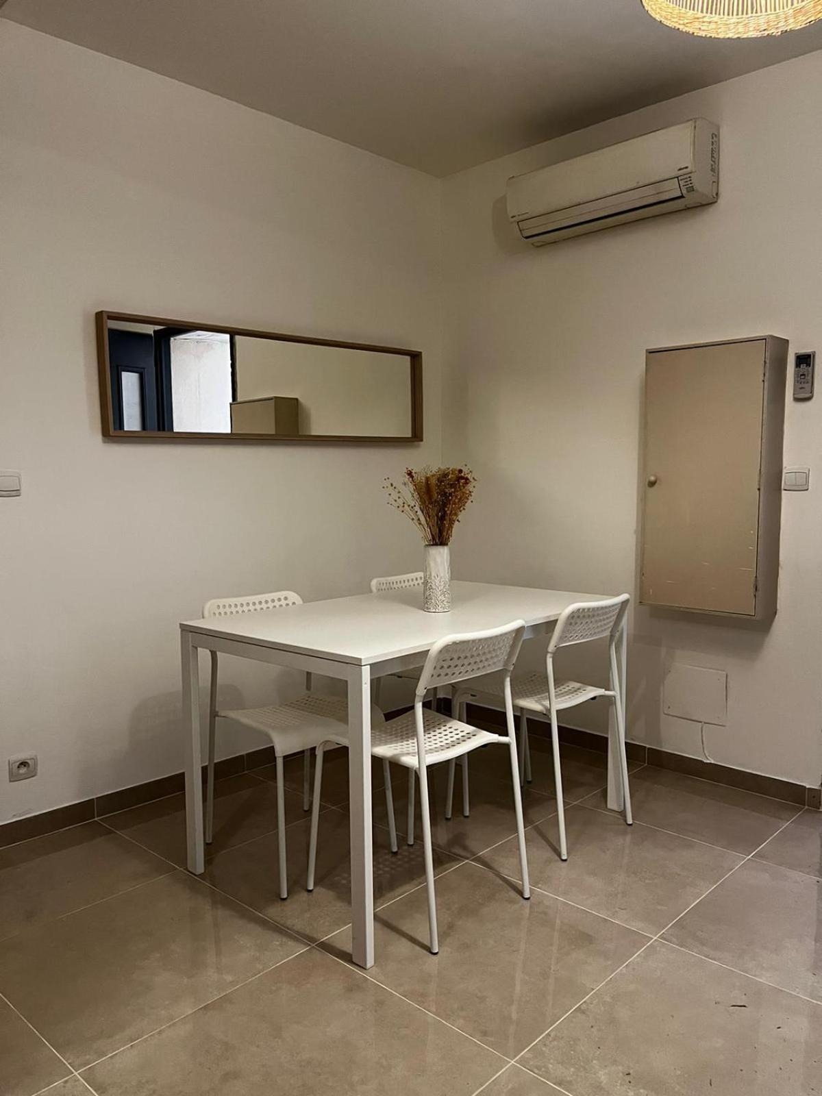 Appartement Des Carmes Nîmes Buitenkant foto