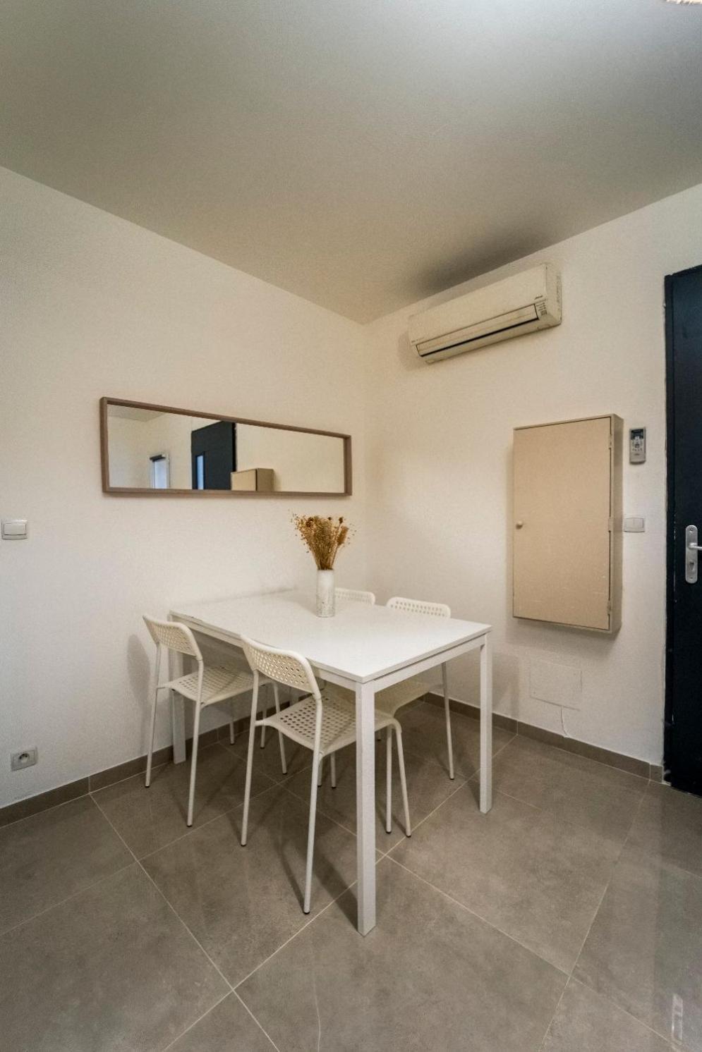Appartement Des Carmes Nîmes Buitenkant foto